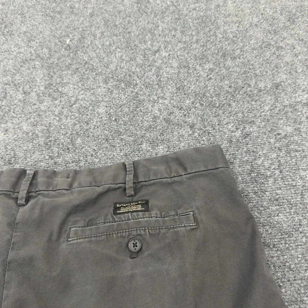 Banana Republic Chino Pants Mens 40x32 Gray Cotton Spandex Slim Fit Casual Style